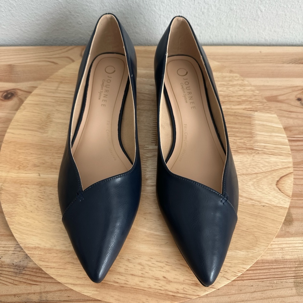 Journee Collection Carmin Womens Pointed Closed Toe Ballet Flats new - Picture 1 of 5